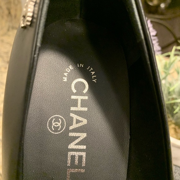 SoldxxxxxxxxChanel Simple Pumps - Picture 4 of 9
